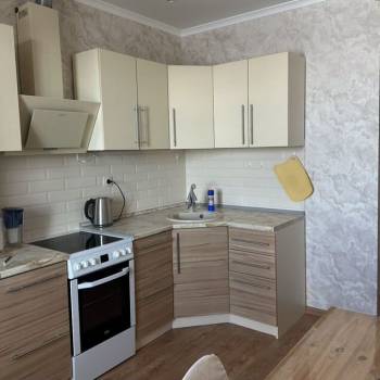 Сдается 1-комнатная квартира, 38 м²