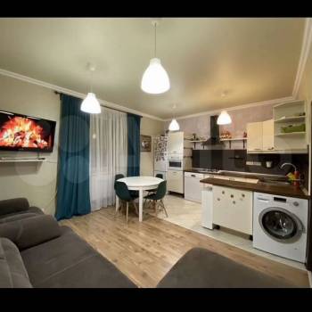 Продается 1-комнатная квартира, 52 м²