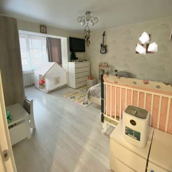 Продается 1-комнатная квартира, 40 м²