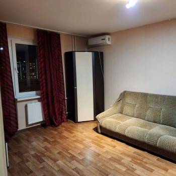 Продается 1-комнатная квартира, 37 м²