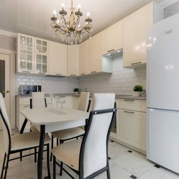 Сдается 2-х комнатная квартира, 81 м²