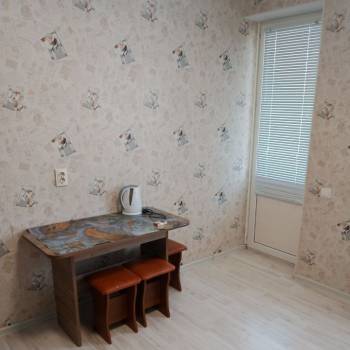 Сдается 1-комнатная квартира, 42 м²