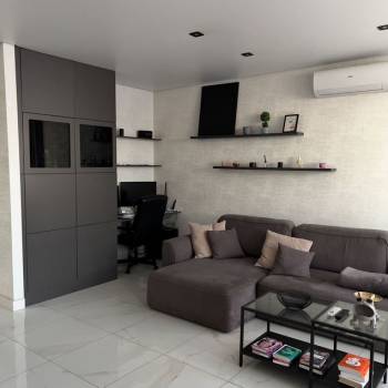 Сдается 1-комнатная квартира, 60 м²