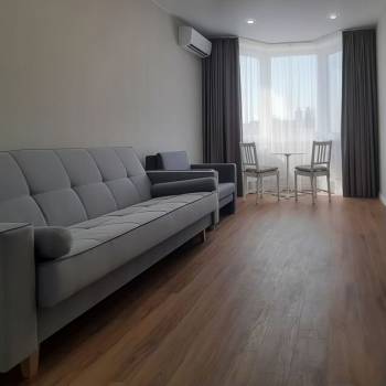 Сдается 1-комнатная квартира, 42 м²