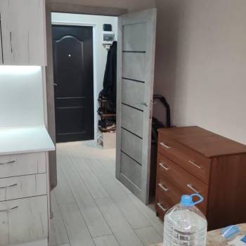 Продается 1-комнатная квартира, 30 м²