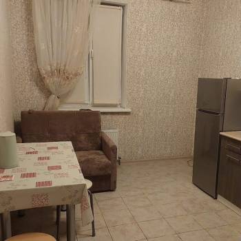 Сдается 1-комнатная квартира, 42 м²