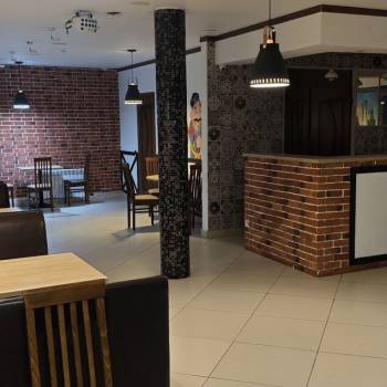 Сдается Торговое помещение, 185 м²