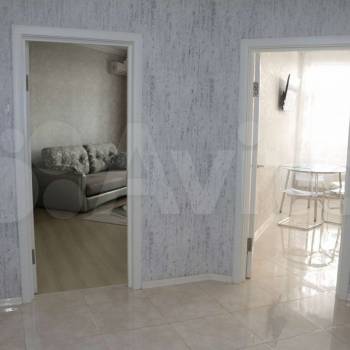 Сдается 1-комнатная квартира, 62 м²