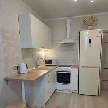 Продается 1-комнатная квартира, 50 м²