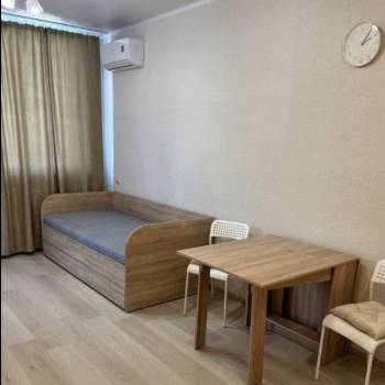 Продается 1-комнатная квартира, 50 м²