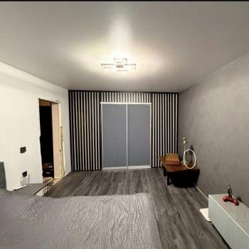 Продается 1-комнатная квартира, 39 м²