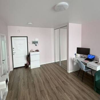 Продается 1-комнатная квартира, 41 м²