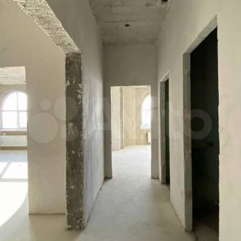 Продается 1-комнатная квартира, 97,2 м²