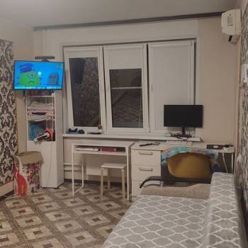 Продается 1-комнатная квартира, 54 м²