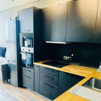 Продается 1-комнатная квартира, 42 м²