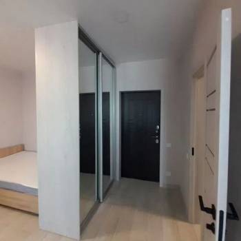 Продается 1-комнатная квартира, 28,4 м²