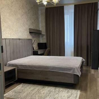 Продается 1-комнатная квартира, 43 м²