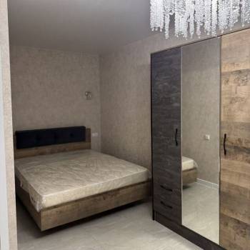 Продается 1-комнатная квартира, 37 м²