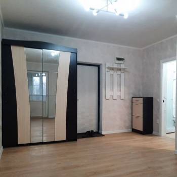 Продается 1-комнатная квартира, 30 м²