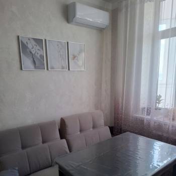 Продается 1-комнатная квартира, 40 м²