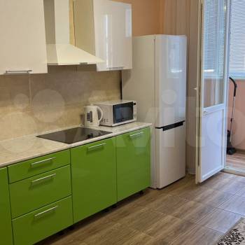 Сдается 1-комнатная квартира, 49 м²