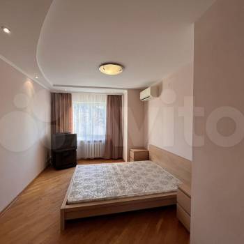 Сдается Многокомнатная квартира, 70 м²