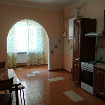 Продается 1-комнатная квартира, 56 м²