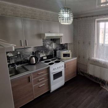 Сдается 1-комнатная квартира, 42 м²