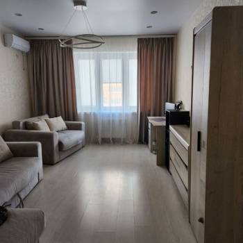 Сдается 1-комнатная квартира, 45 м²