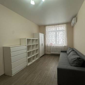 Сдается 1-комнатная квартира, 41 м²