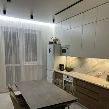 Сдается 1-комнатная квартира, 42 м²