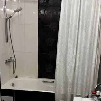 Продается 1-комнатная квартира, 49,5 м²