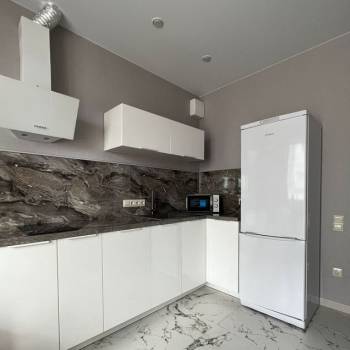 Сдается 1-комнатная квартира, 43 м²