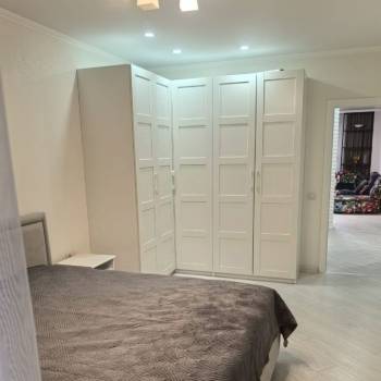 Сдается 1-комнатная квартира, 49 м²