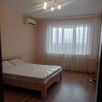 Сдается 1-комнатная квартира, 55 м²