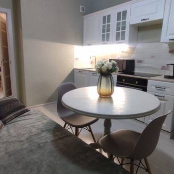 Сдается 1-комнатная квартира, 40 м²