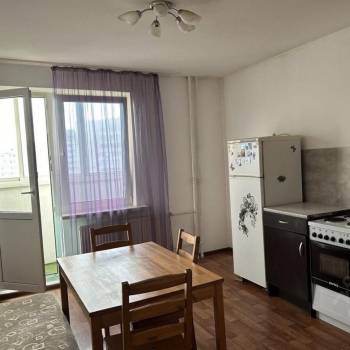 Сдается Многокомнатная квартира, 84 м²
