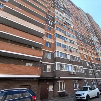 Сдается 1-комнатная квартира, 46 м²