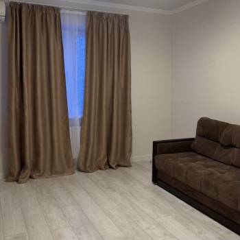 Сдается 1-комнатная квартира, 39,4 м²