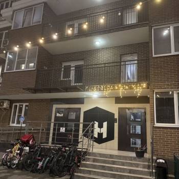 Сдается 2-х комнатная квартира, 75 м²