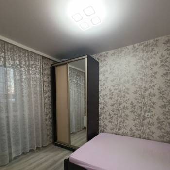 Сдается 1-комнатная квартира, 42 м²