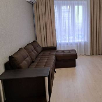 Сдается 1-комнатная квартира, 38 м²