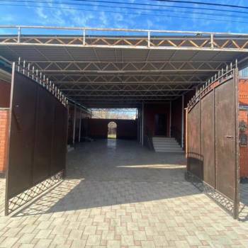 Продается Дом, 240 м²