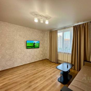 Продается 1-комнатная квартира, 40 м²
