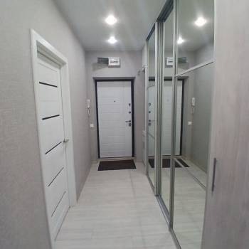 Сдается 2-х комнатная квартира, 77 м²