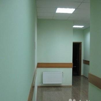 Сдается Нежилое помещение, 200 м²