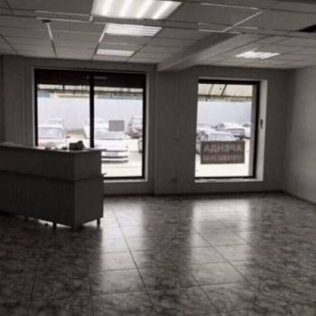 Сдается Торговое помещение, 186,9 м²