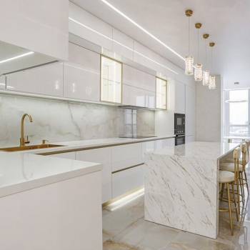 Сдается 2-х комнатная квартира, 89 м²