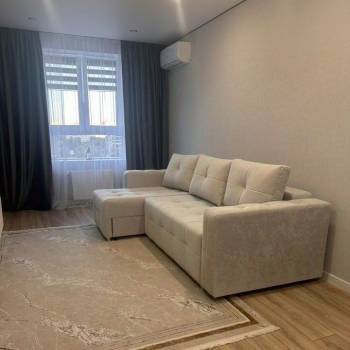 Продается 1-комнатная квартира, 41 м²