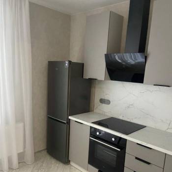 Продается 1-комнатная квартира, 36 м²